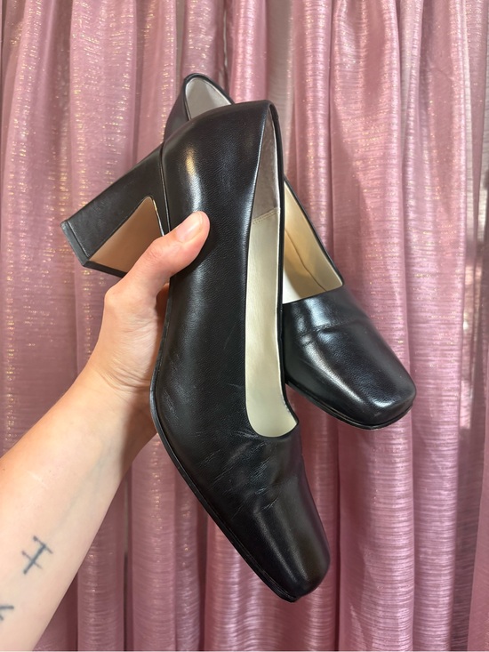 Hillard & Hanson Shoes - Vintage 90s Black Leather Chunky Heel Pumps